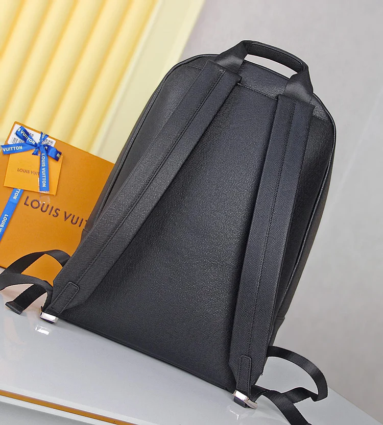Louis new arrival backpack bag size : 43 x 30 x 14 cm - Image 4