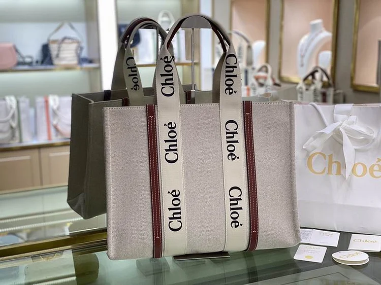 Chl new arrival tote bag - Image 5
