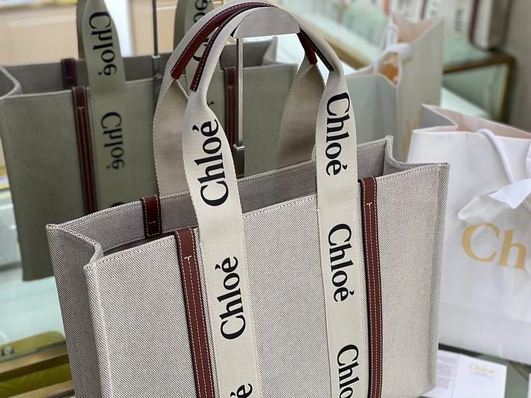 Chl new arrival tote bag - Image 3