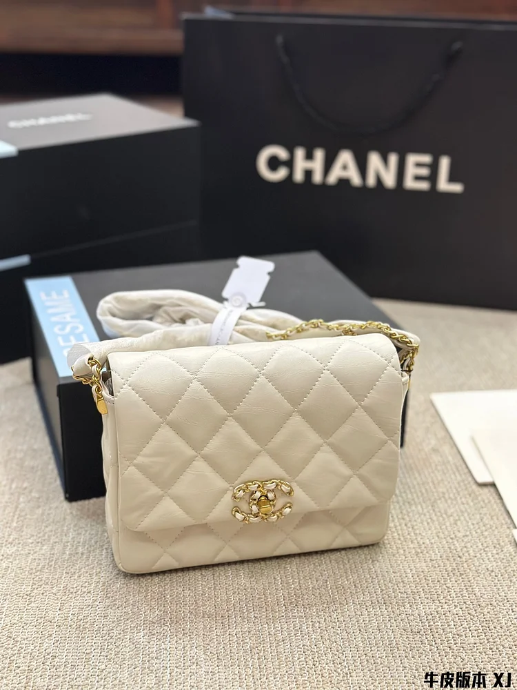 cc Vintage 23k new arrival bag size :19*13 cm - Image 10