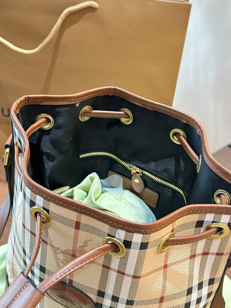 BB new arrival bucket bag size : 20x13x28.5 cm - Image 4