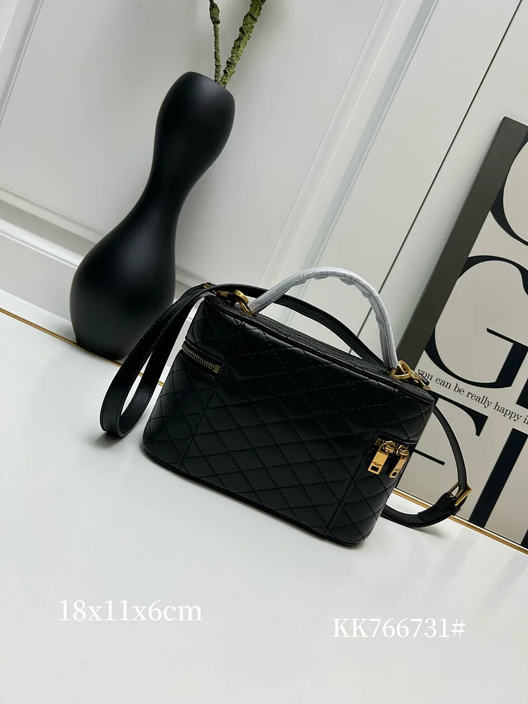 Y Mini Gaby Saint 2024 Mini Gaby size: 18??11??6.5 cm - Image 4