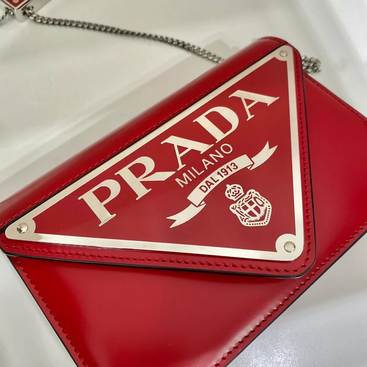 Pra Brushed Shoulder Bag Red For Women, Women??s Bags 6.7in/17cm 1BH189_ZO6_F02SB_V_5KO