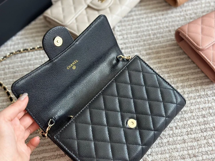 Cc new arrival woc caviar leather bag size: 20cm - Image 8
