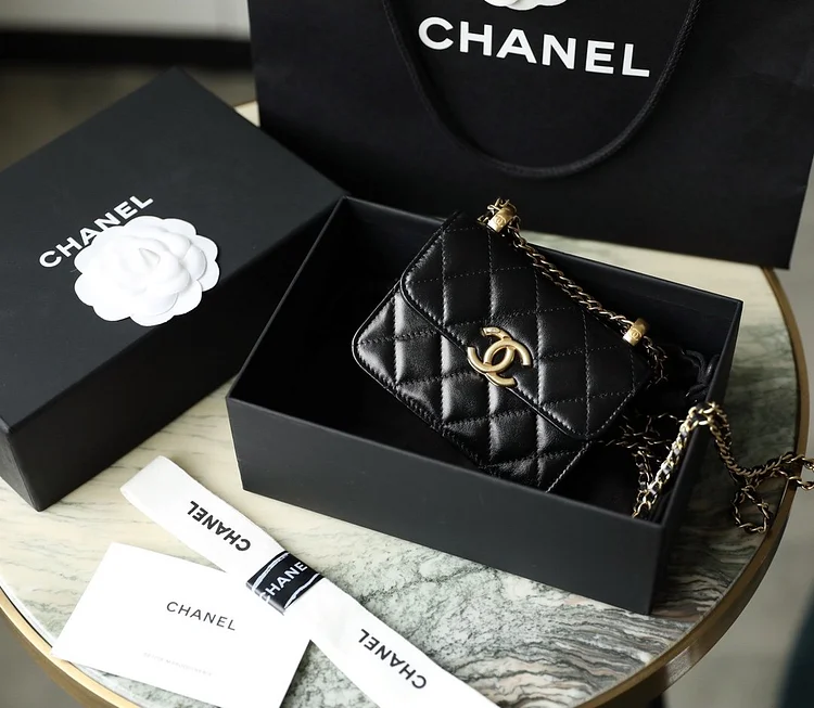cc CO-CO Clutch With Chain 9.5cm/3.7in Gold Toned Hardware For Women Black - Image 5