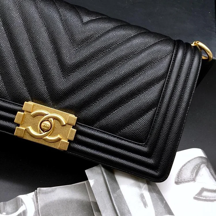CC 25.5cm Boy Handbag Black Grained Calfskin Gold Tone Metal Caviar leather - Image 7