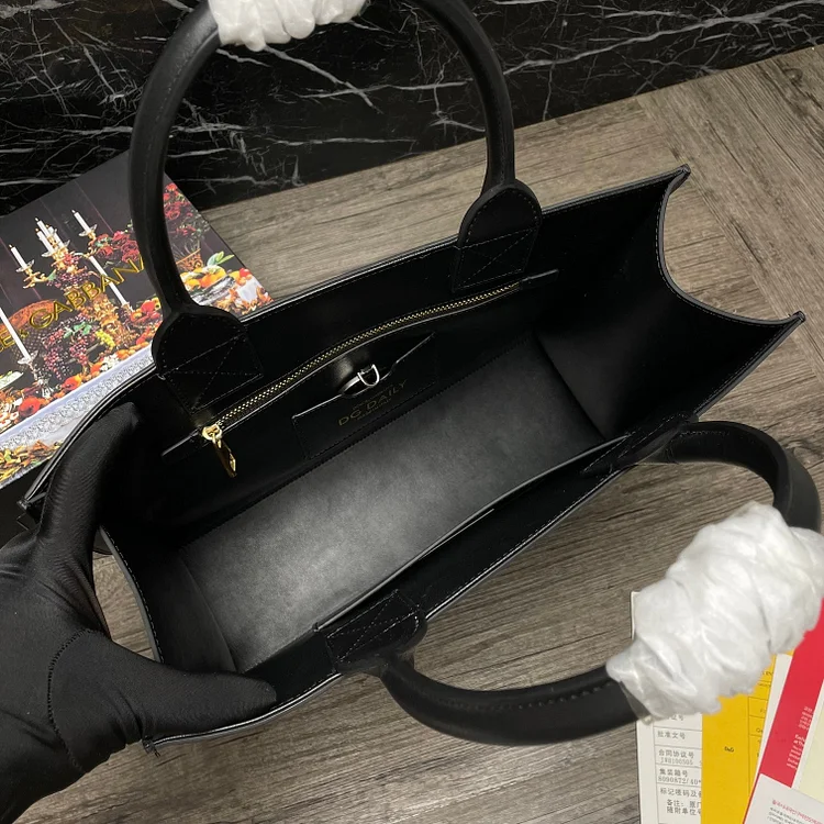 D Small DG Daily Shopper Bag - Image 2