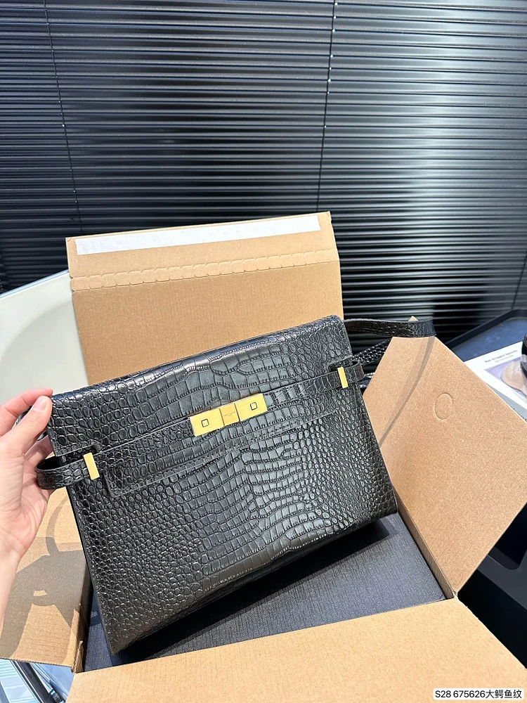 Y new arrival Manhattan bag size: 29 * 22 cm