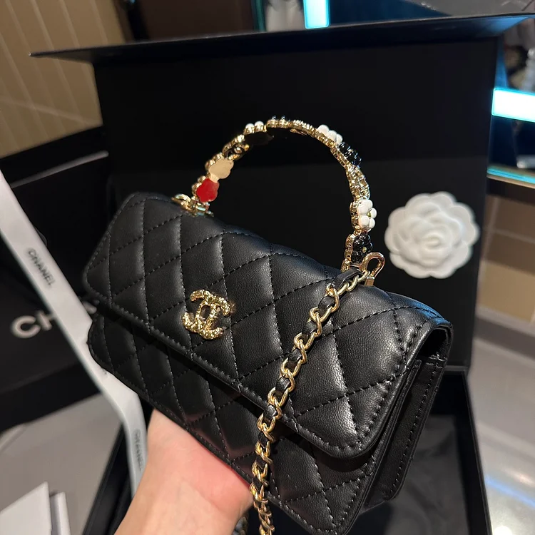 cc woc new arrival bag size : 19 cm - Image 10
