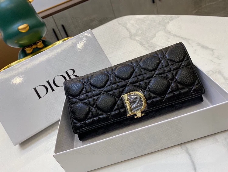 D new arrival women wallet size : 19 *10 cm - Image 2
