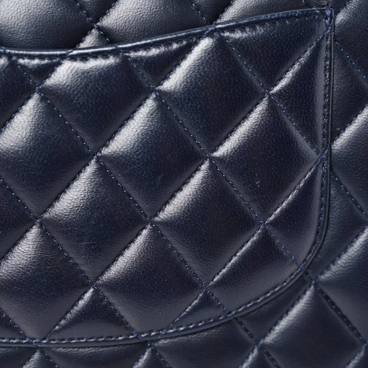 CC CN34 Lambskin Quilted Medium Double Flap in Navy - Image 5