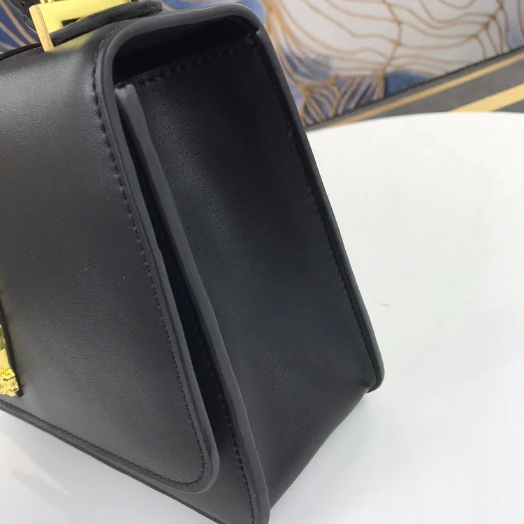 Ve Virtus Shoulder Bag - Image 15