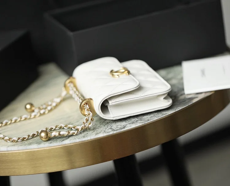 cc CO-CO Clutch With Chain 9.5cm/3.7in Gold Toned Hardware For Women White - Image 7