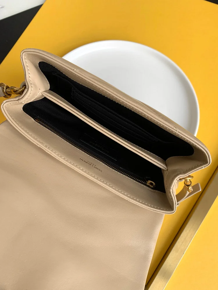 Y Loulou Toy Bag In Matelasse Y Leather - Image 14