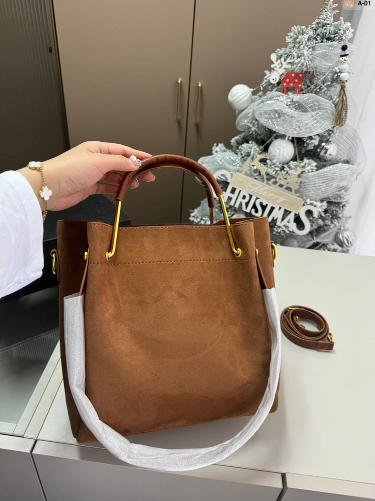 Y new arrival tote bag 2colours - Image 9