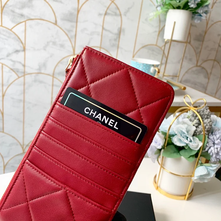 cc 19 Matelasse Phone and Card Case Red Bag For Women 19cm/7.5in - Image 2