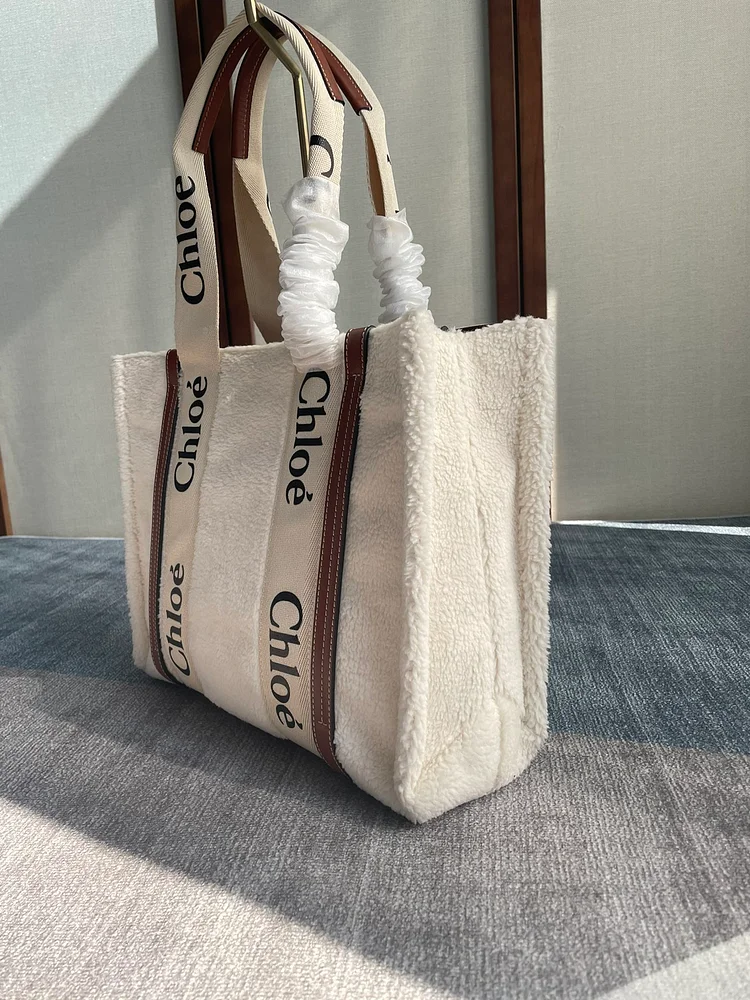 CH winter new styles Woody tote bag white - Image 13