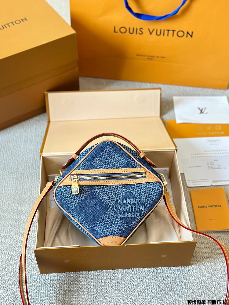 Louis new arrival Steamer/Chess vintage camera bag size : 20 * 15cm