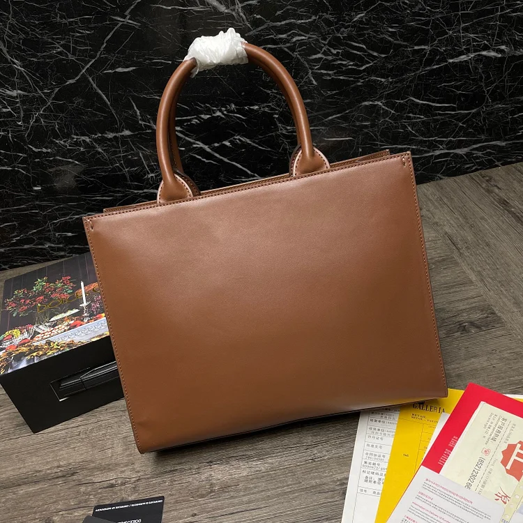 D AND G Small DG Daily Shopper Bag - Image 3