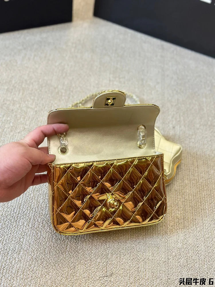 cc vintage bag new arrival size : 20*13 cm - Image 9