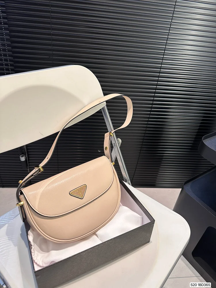 Pra new arrival bag size: 24 * 16 cm - Image 3