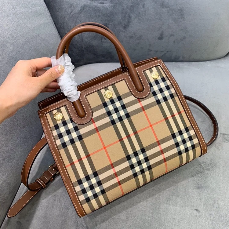 bb Mini Vintage Archive Beige For Women, Women??s Bags, Shoulder And Crossbody Bags 10.2in/ 26cm BUR 80246851