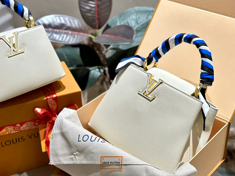 Louis capucines new arrival bag 05 - Image 20
