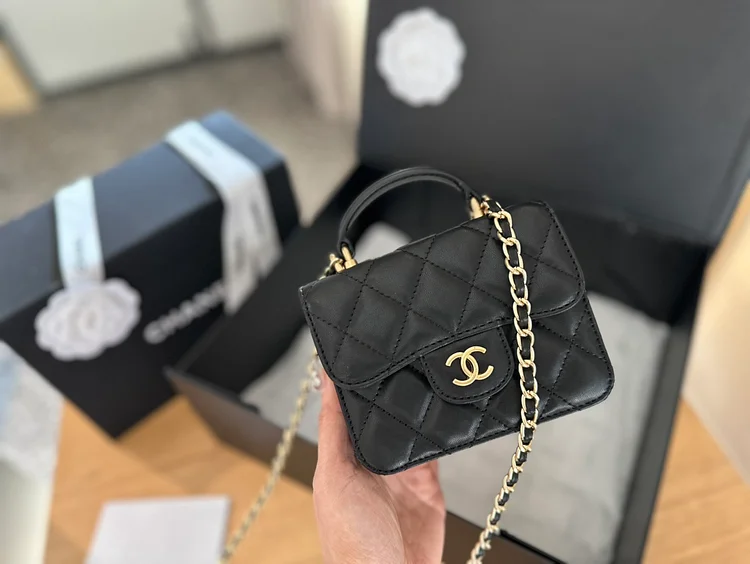 CC new arrival 24s mini bag size: 13*11 cm - Image 3
