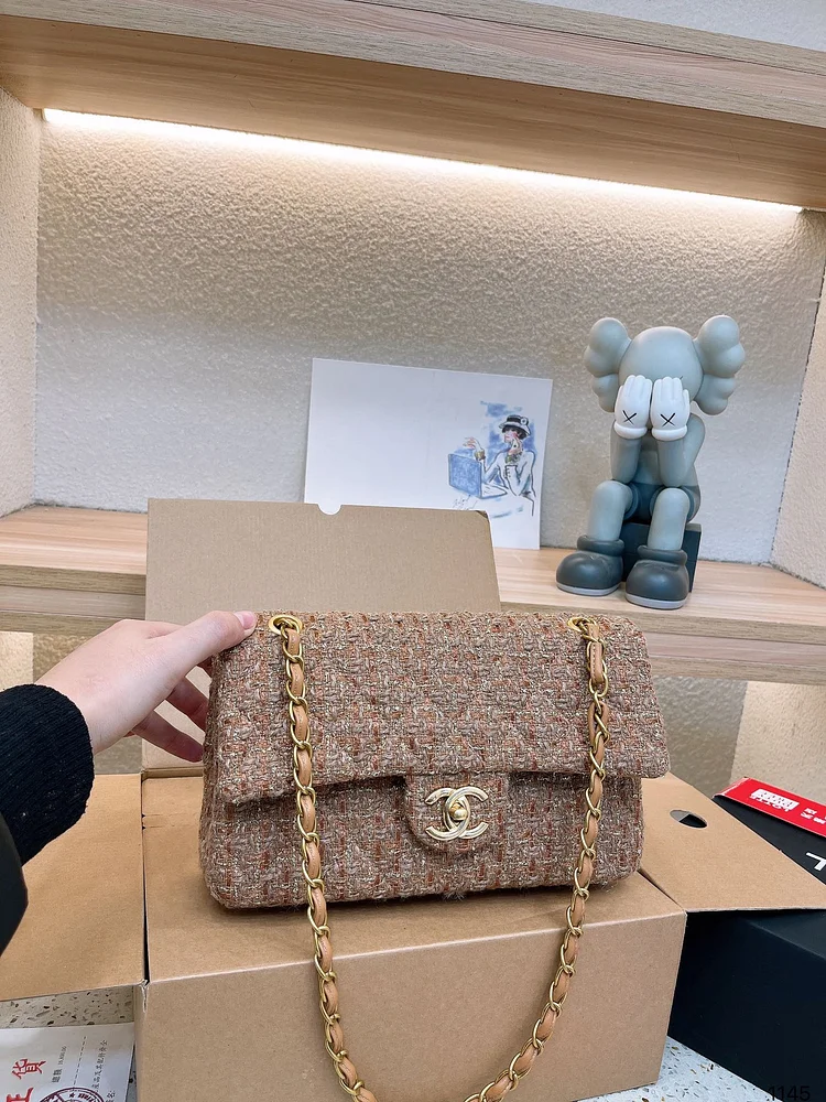 cc new arrival cf bag size : 26 cm - Image 5