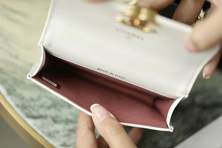 cc CO-CO Clutch With Chain 9.5cm/3.7in Gold Toned Hardware For Women White - Image 3