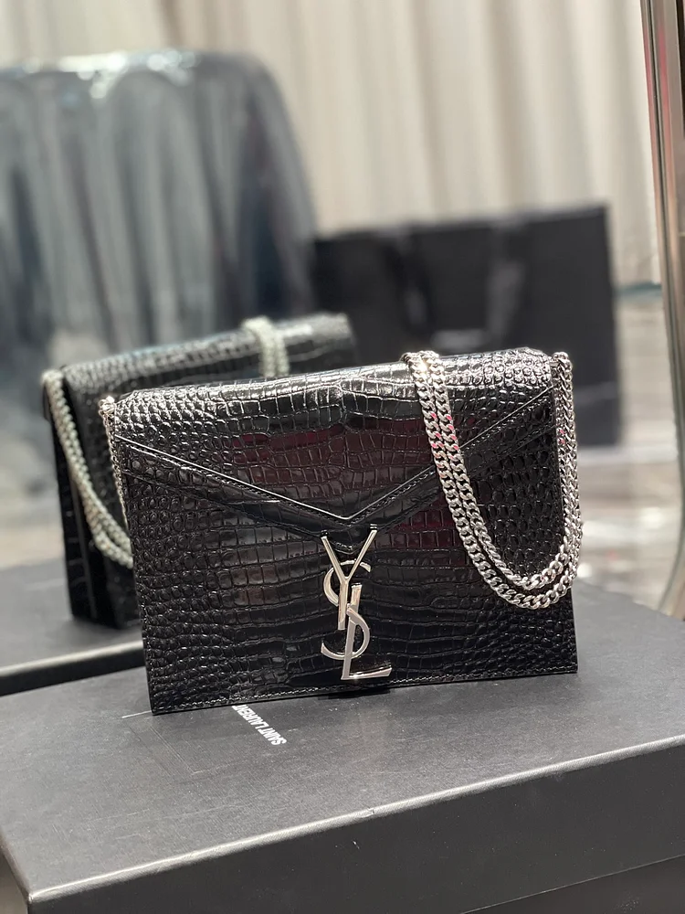 Y Cassandra Medium Chain Bag Black - Image 9