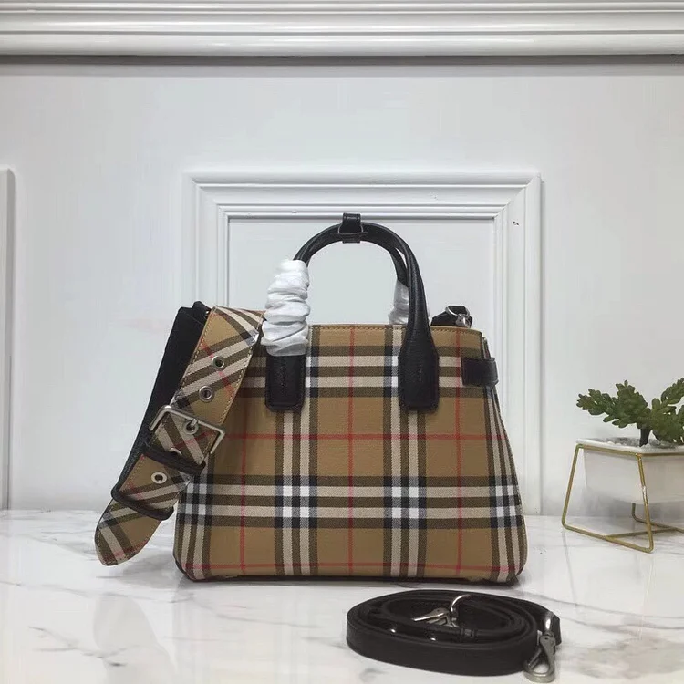 bb Small Banner Vintage Check And Tote Black For Women, Women??s Bags 10.5in/26cm