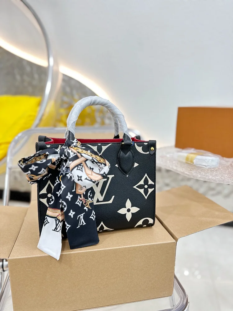 Louis Ss21 Crafty onthego small bag size : 25 * 20cm (without silk belt ) - Image 3