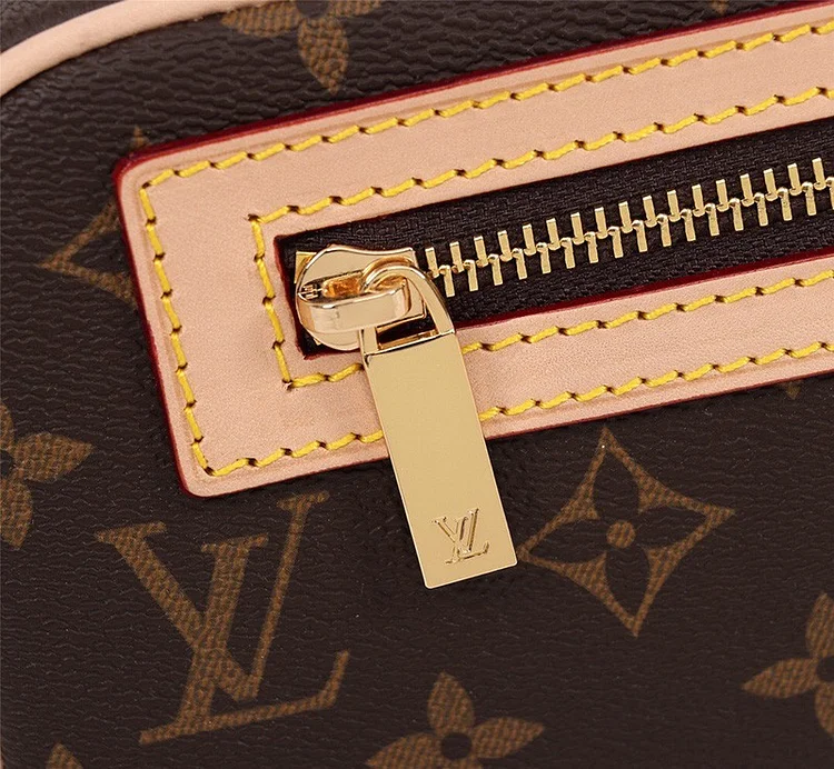 L hot sale Pochette Cite Monogram Canvas Handbag - Image 4