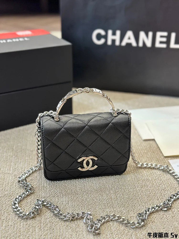 Cc new arrival handbag caviar leather size: 15 * 11cm - Image 5