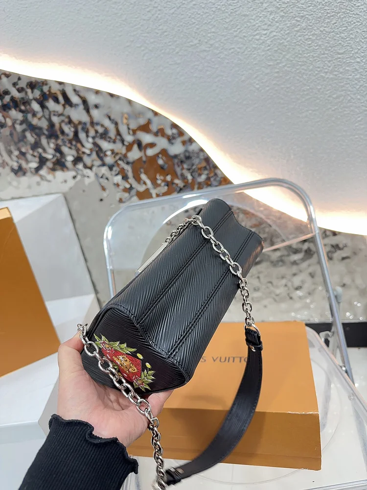 Louis new arrival TWIST bag size?3 * 16 cm - Image 5