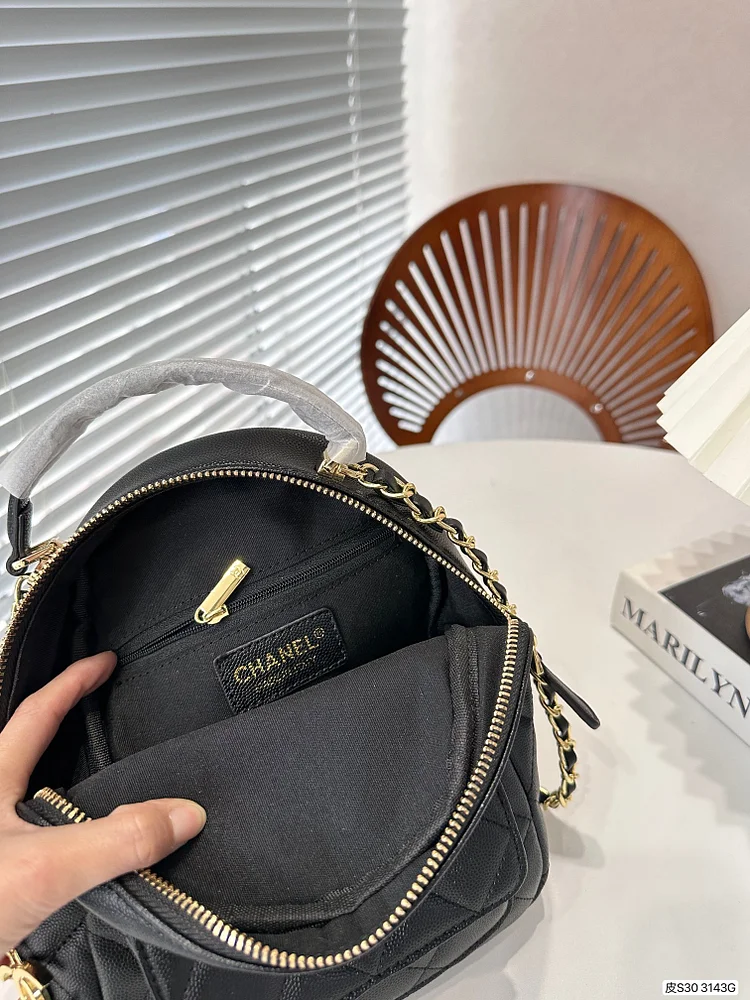 CC ?????????????? backpack size??17.5 * 23 cm - Image 3