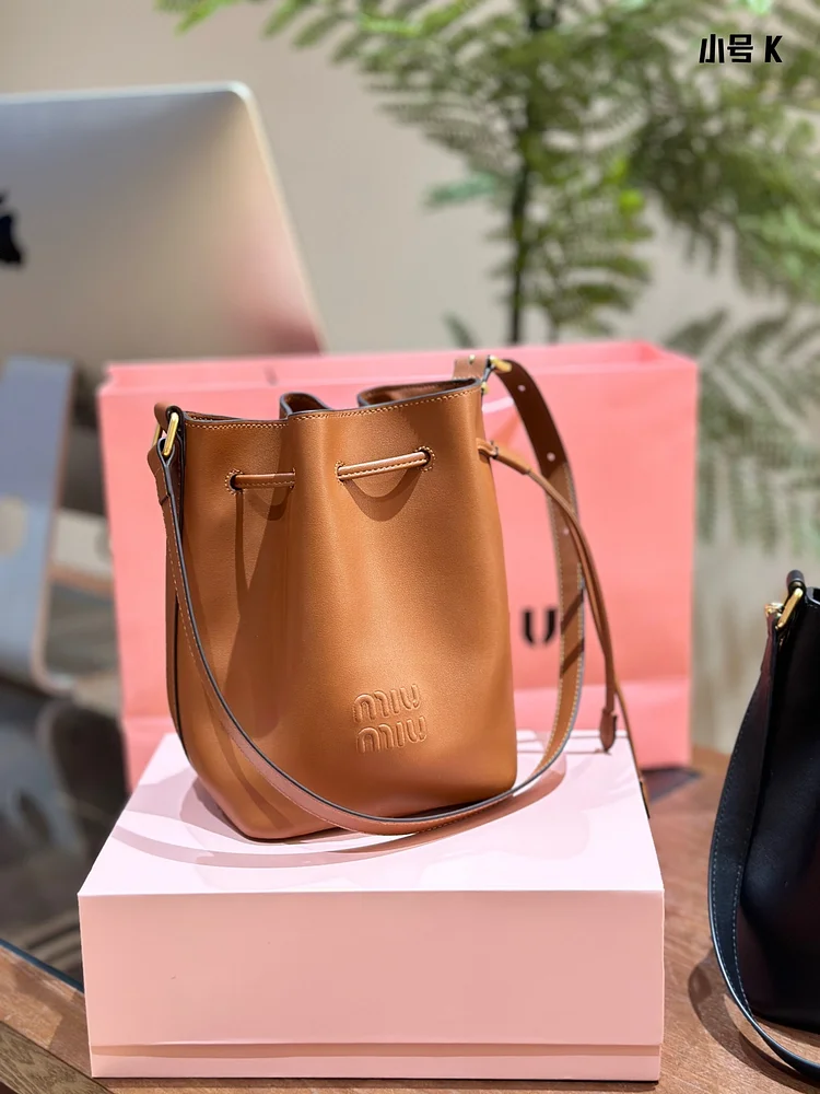 M M new arrival bucket bag size: 16??22 cm - Image 3