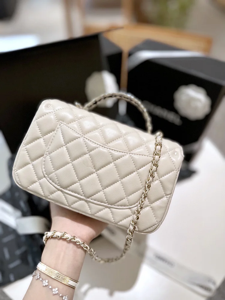 CC new arrival cocohandle bag size: 22 cm - Image 10