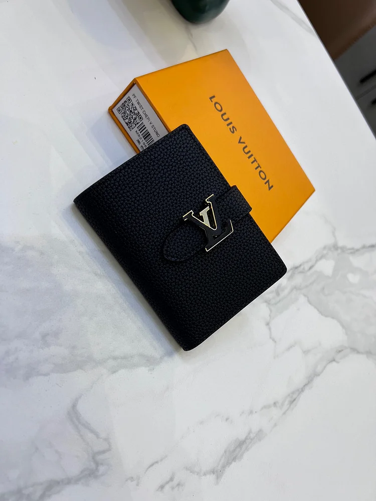 Louis Vertical CP Taurillon leather wallet size : 9*12*10 cm - Image 2