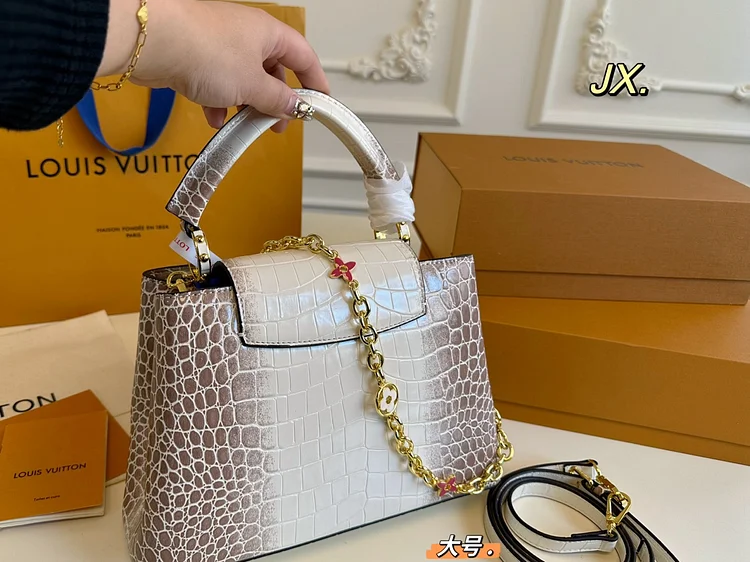 Louis Capucines new arrival bag - Image 4