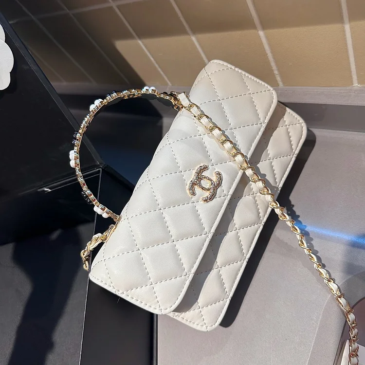 cc woc new arrival bag size : 19 cm - Image 6