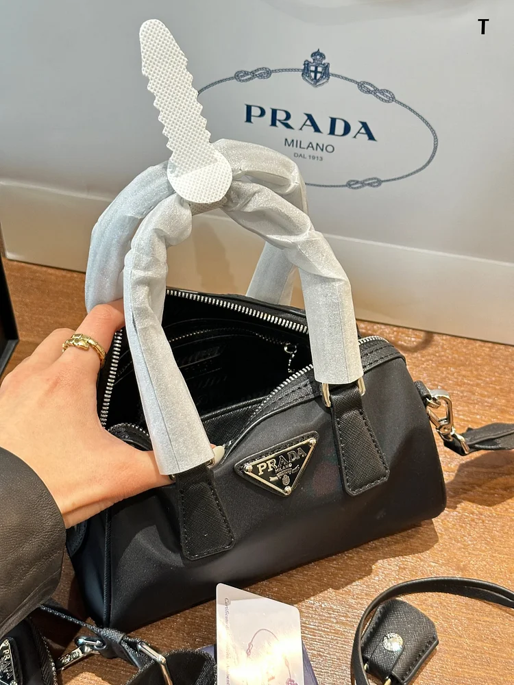 Pra new arrival boston crossbody bag size: 20/15/11 cm - Image 7