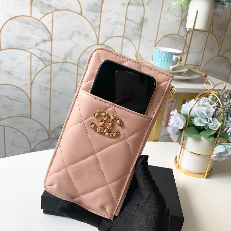 cc 19 Matelasse Phone and Card Case Pink Bag For Women 19cm/7.5in - Image 5