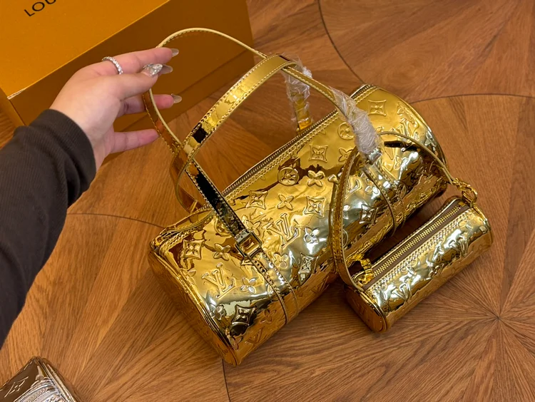 Louis new arrival men and women bag size : 30*15cm - Image 3