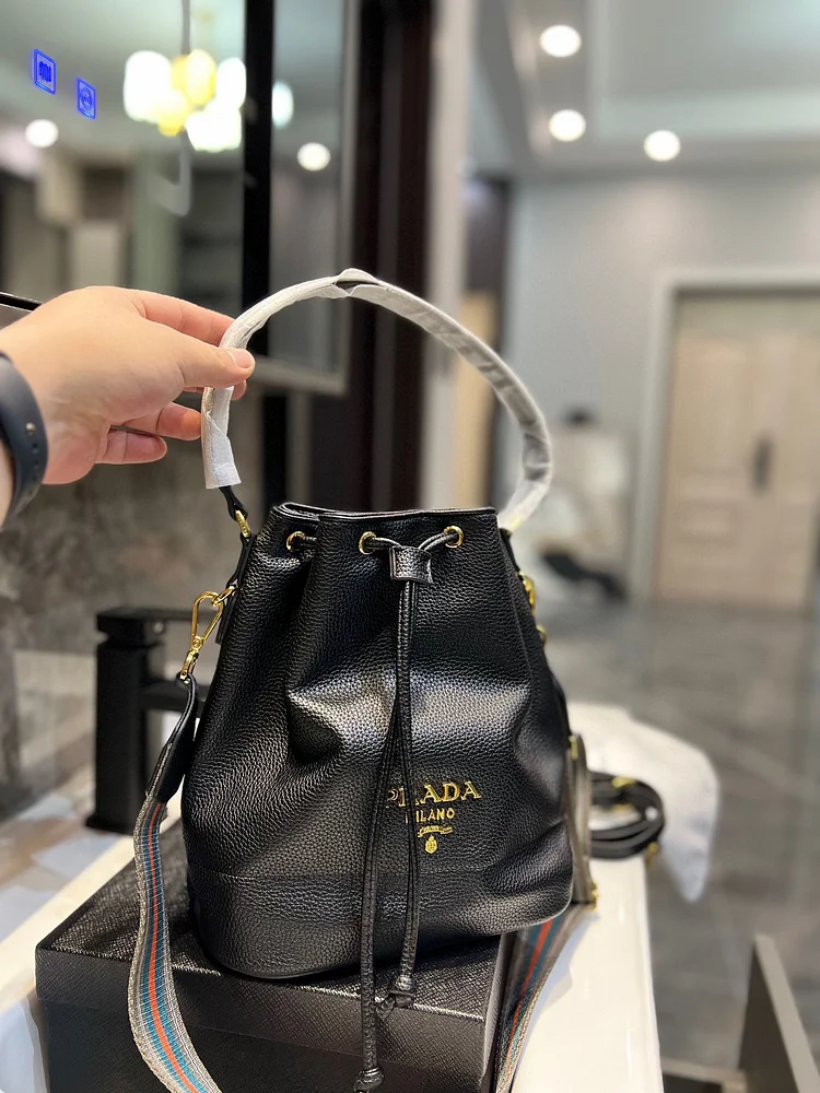 Pra new arrival bucket bag size : 25 * 21 cm - Image 2