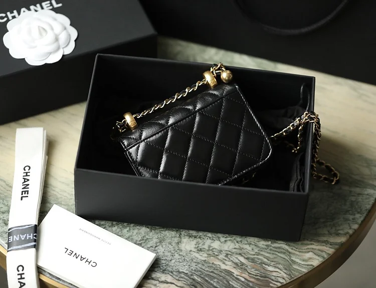 cc CO-CO Clutch With Chain 9.5cm/3.7in Gold Toned Hardware For Women Black - Image 6