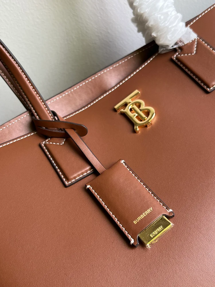 Bur Motif Leather Medium Tote Bag - Image 7