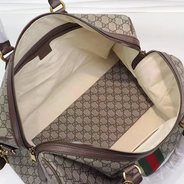 GC443 Gc Savoy Medium Duffle Bag/ 16.5??W x 10.6??H x 10.5??D - Image 4