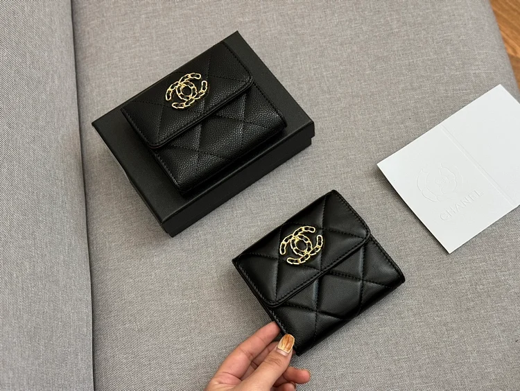 CC new arrival wallet size : 11.5*10cm